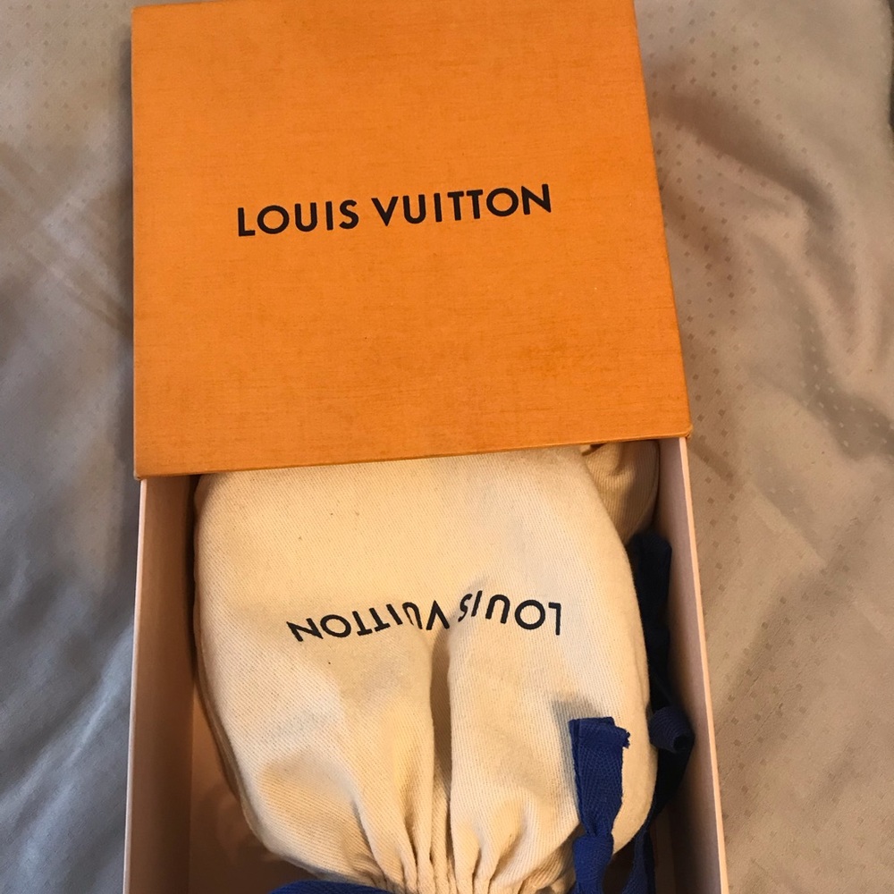 Men Louis Vuitton belt LV - Picture 2 of 8